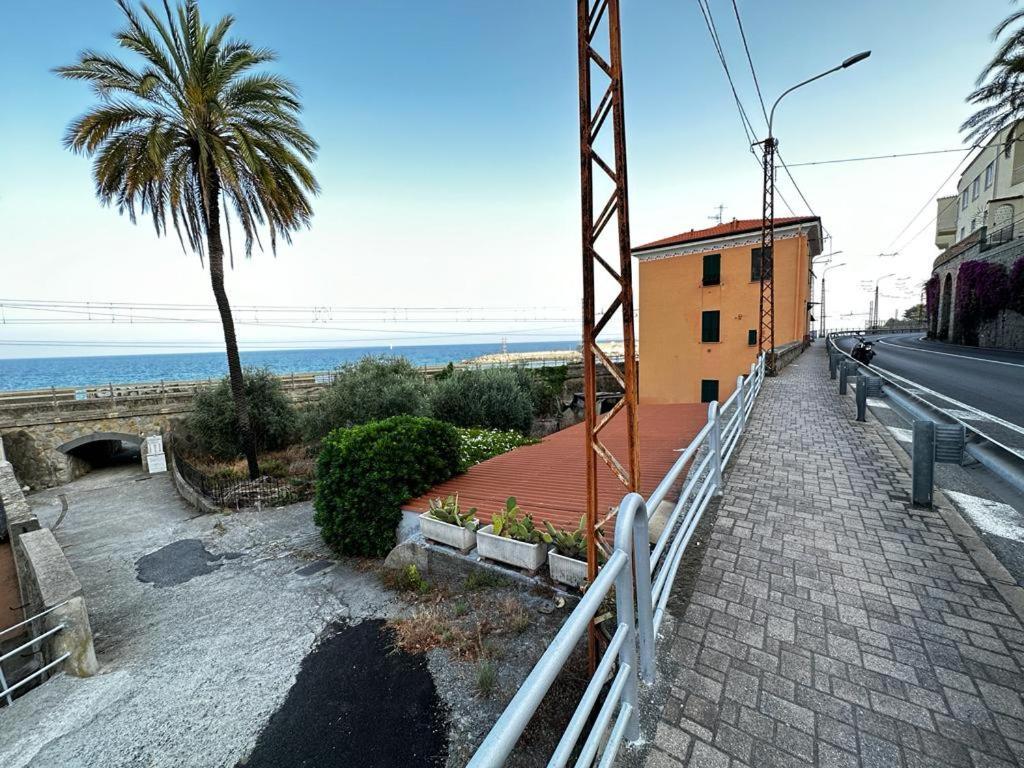 La Via Sul Mare Lägenhet Bordighera Exteriör bild
